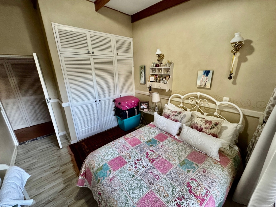 5 Bedroom Property for Sale in Van Der Hoff Park North West